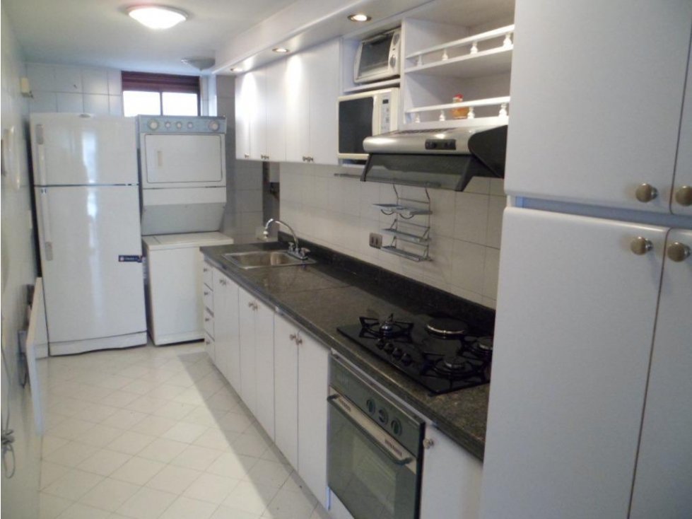 Arriendo Apartamento Exterior con Balcón en Santa Bibiana