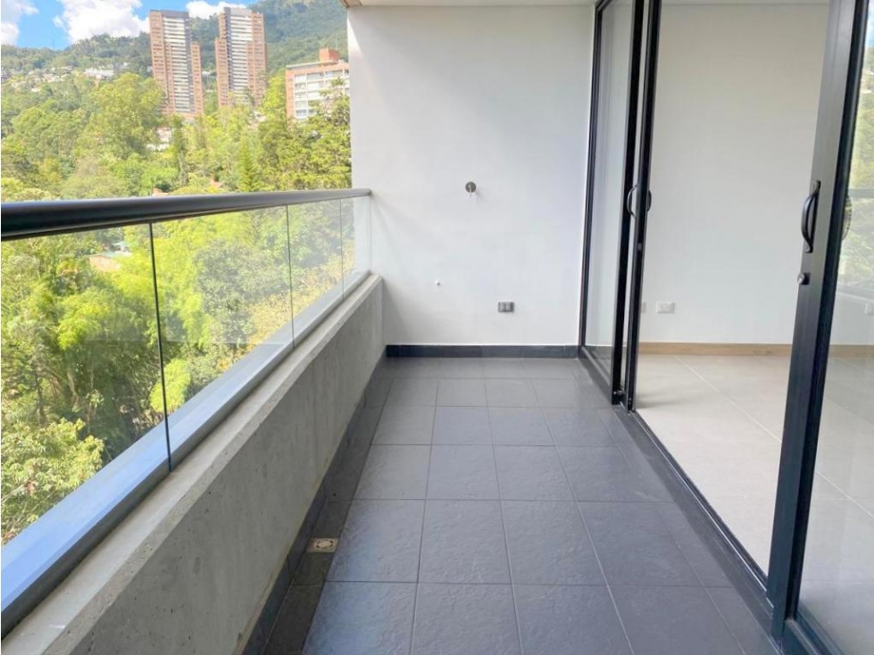 APARTAMENTO EN POBLADO EN LA SUPERIOR