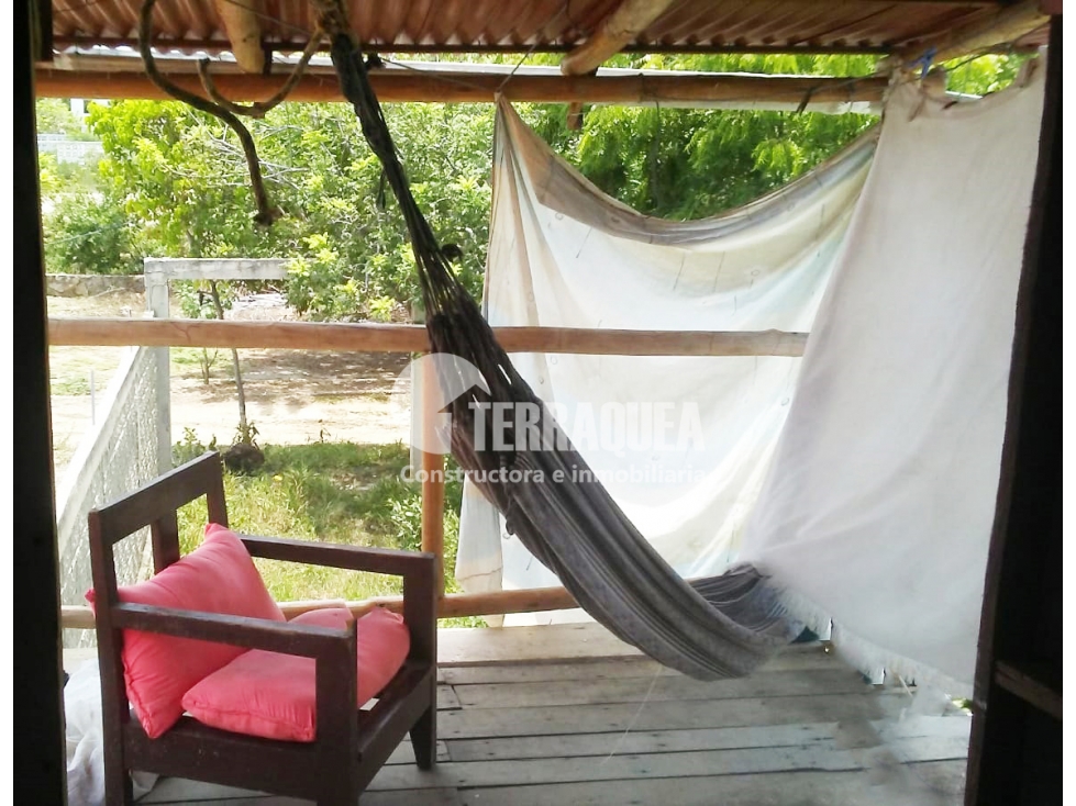 SE VENDE CABAÑA EN SANTA VERONICA