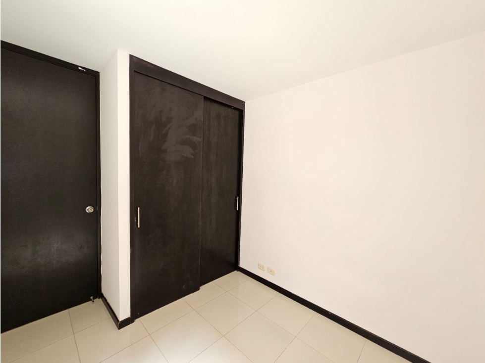 Alquiler Apartamento 2do Piso Conjunto Vila Verde, Valle del Lili.