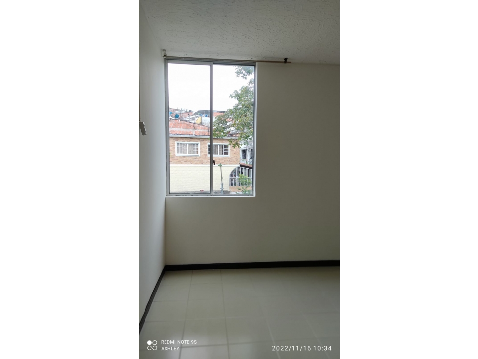 SE ARRIENDA APARTAMENTO EN CACIQUE