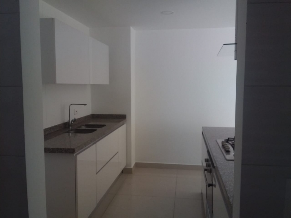 SE ARRIENDA APARTAMENTO DUPLEX SOTOMAYOR