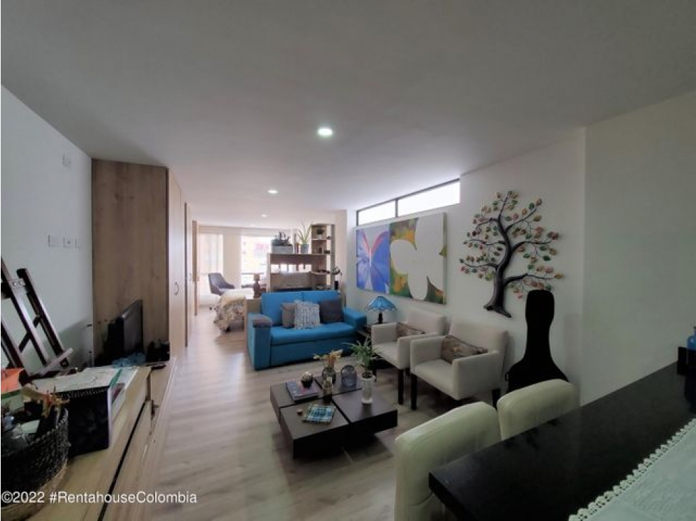 Apartamento en Venta en Cedritos 23-945 C.O