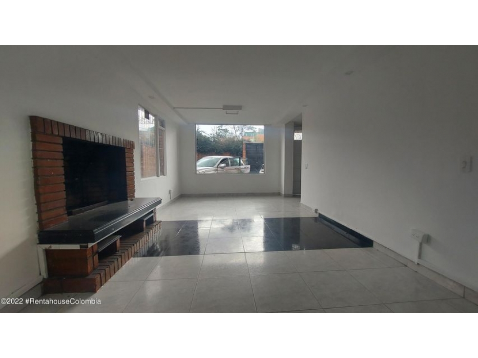 Casa en Arriendo en La Esmeralda, Teusaquillo 22-2866 C.O