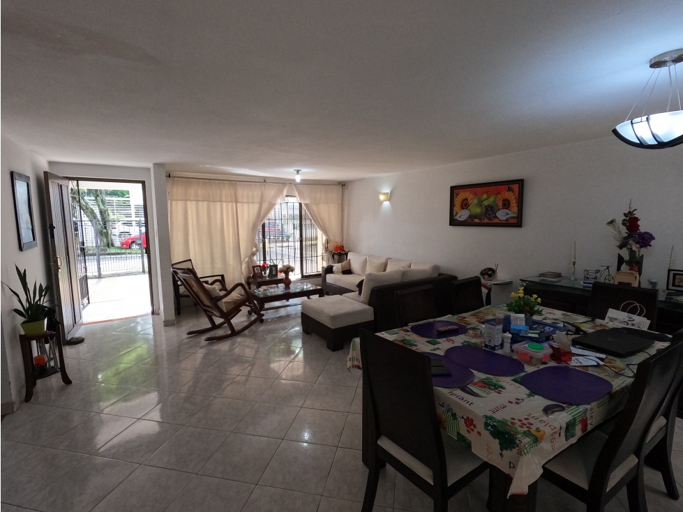 SE VENDE HERMOSA CASA EN EL LIDO