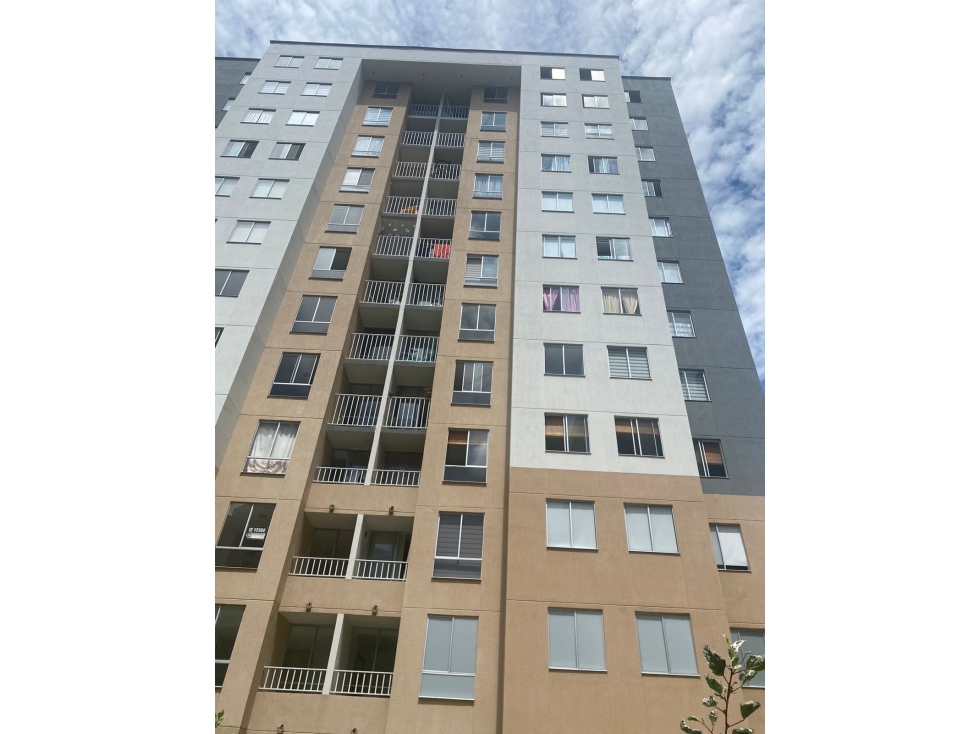 ARRIENDO APARTAMENTO EN EL AGUACATAL