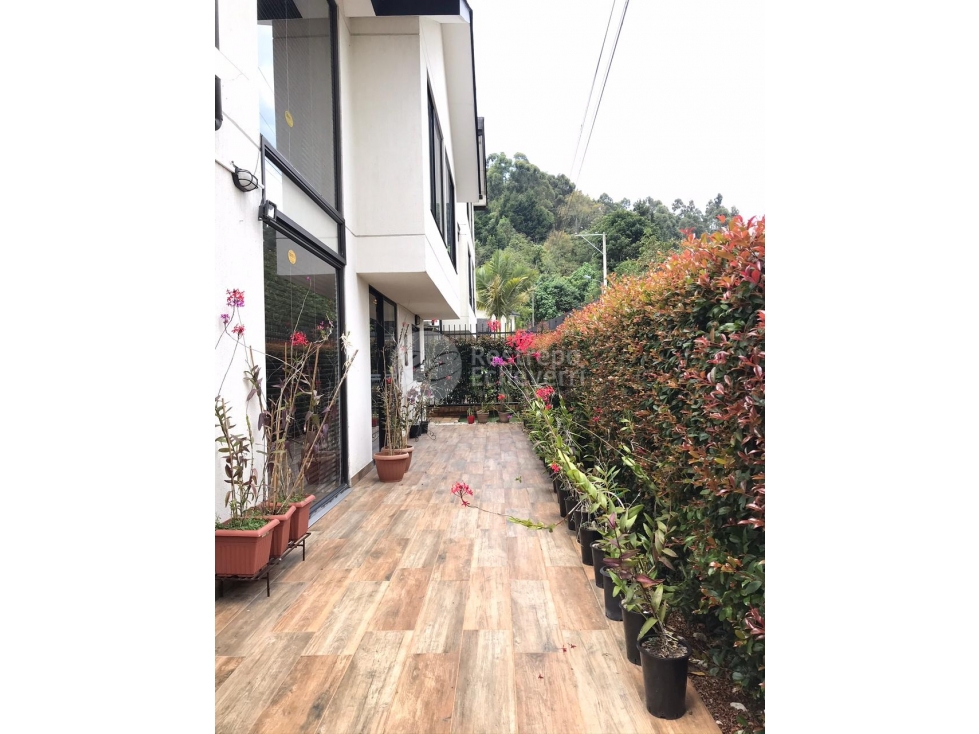 Vendo casa en conjunto, barrio Palermo, Manizales