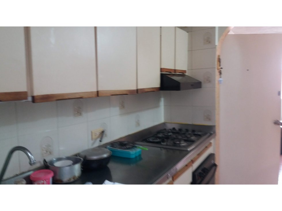 VENDO CASA EN MEDELLIN