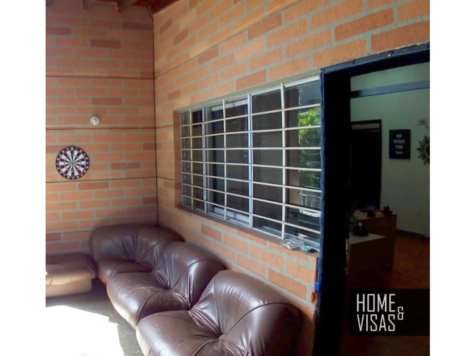 FURNISHED APARTMENT FOR RENT / LAURELES MEDELLIN