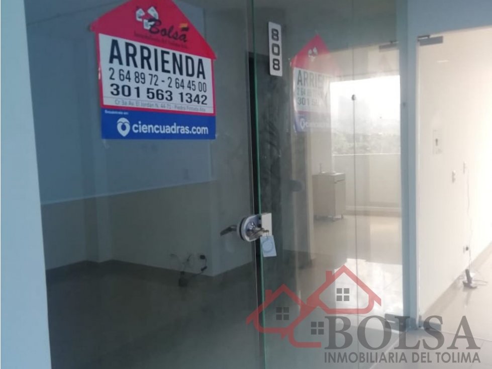 ARRIENDO OFICINA EN BLUE CENTER