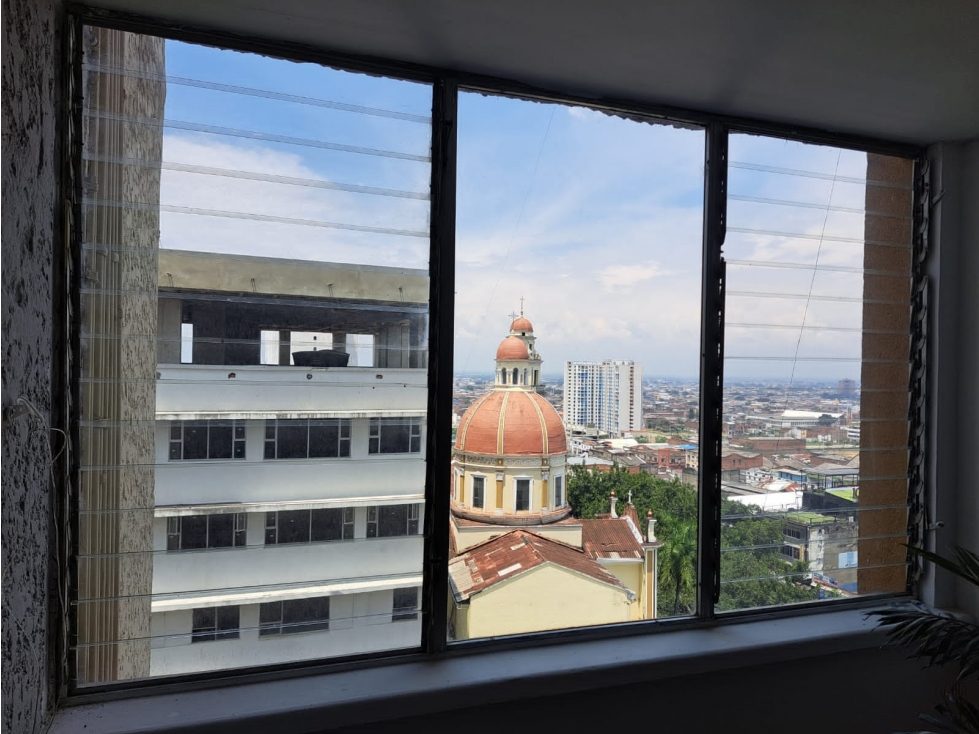 Apartamento  Edificio Aristi, 51 Mts piso alto