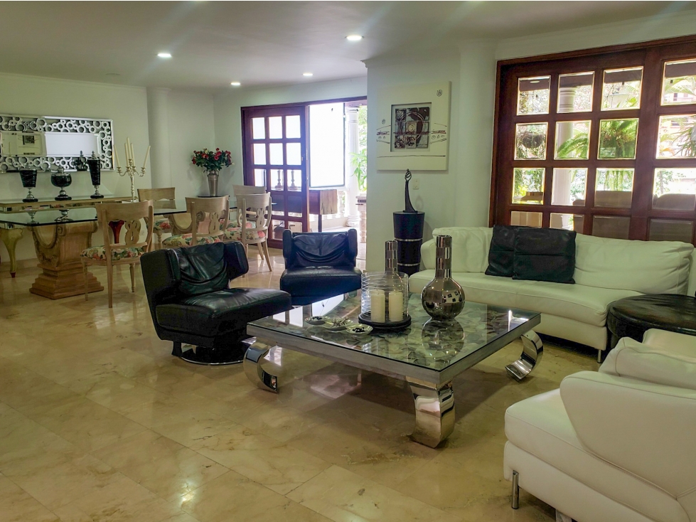 6760948MA Venta de casa sector la Calera, el Poblado