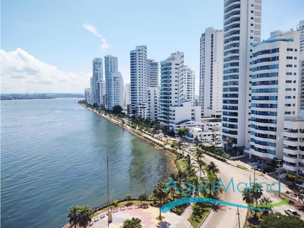 Apartamento en venta en Bocagrande con vista la bahía