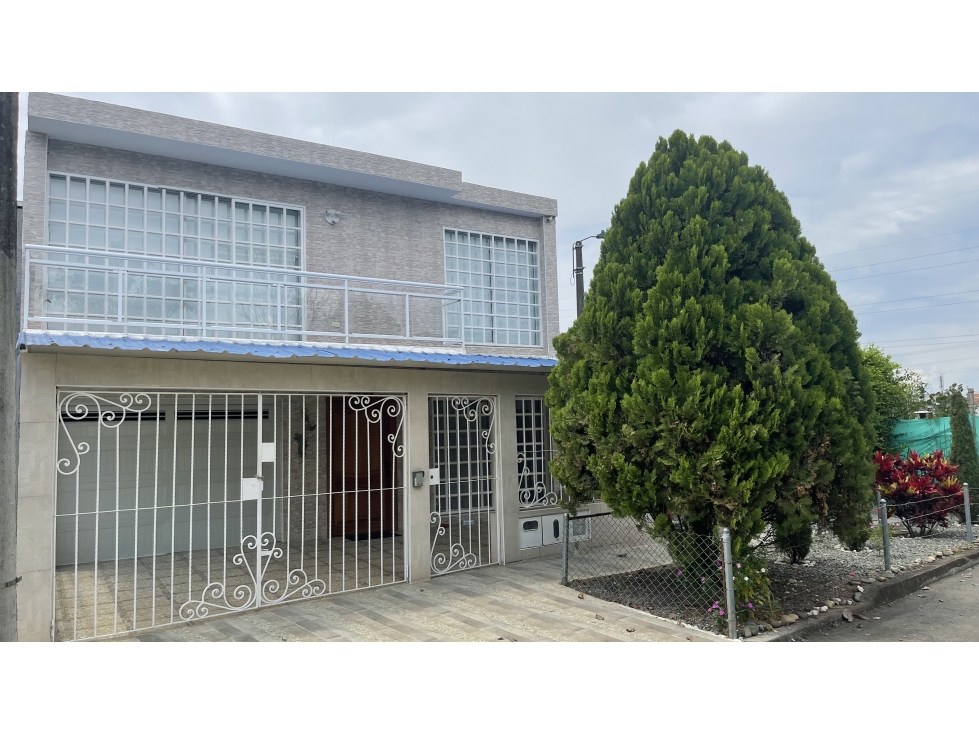 VENTA DE MAGNIFICA CASA EXTERNA ESQUINERA EN ALFAGUARA