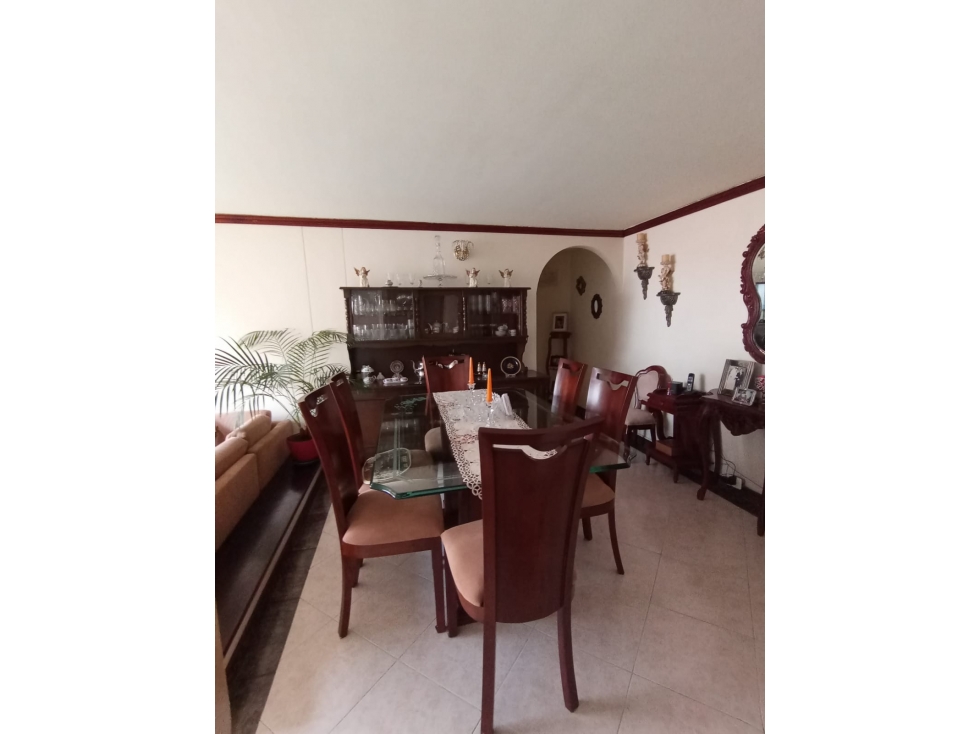 VENDO APARTAMENTO HERMOSO MAZUREN (O)