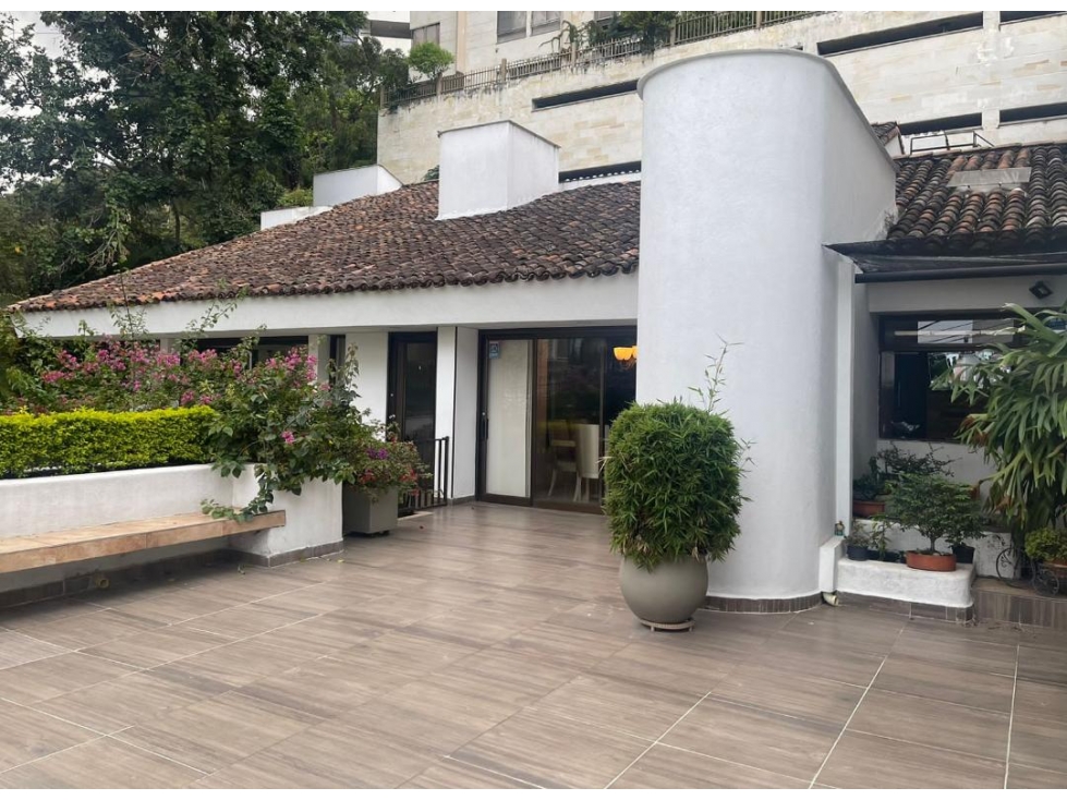 VENTA CASA LOS CRISTALES OESTE CALI