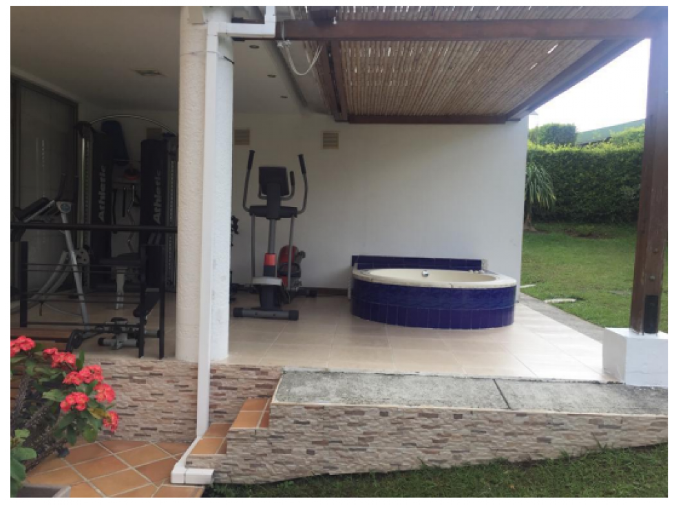 Se vende casa campestre  en Condominio