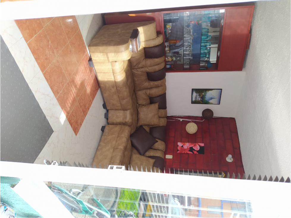 Vendo casa 3 pisos en Fontibón Zona Franca