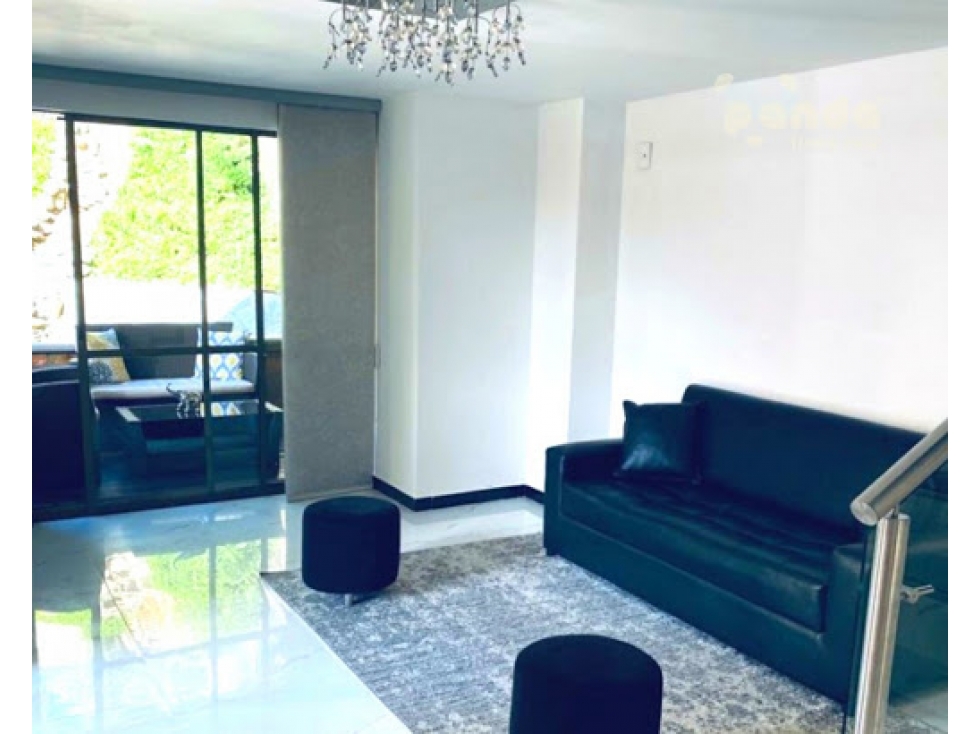 Casa en Venta en Envigado - Cumbres