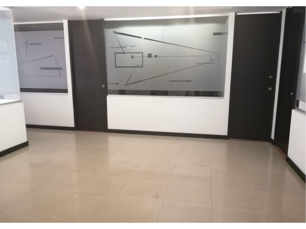 ARRIENDO OFICINA BUENA UBICACIÓN DE 40 M2