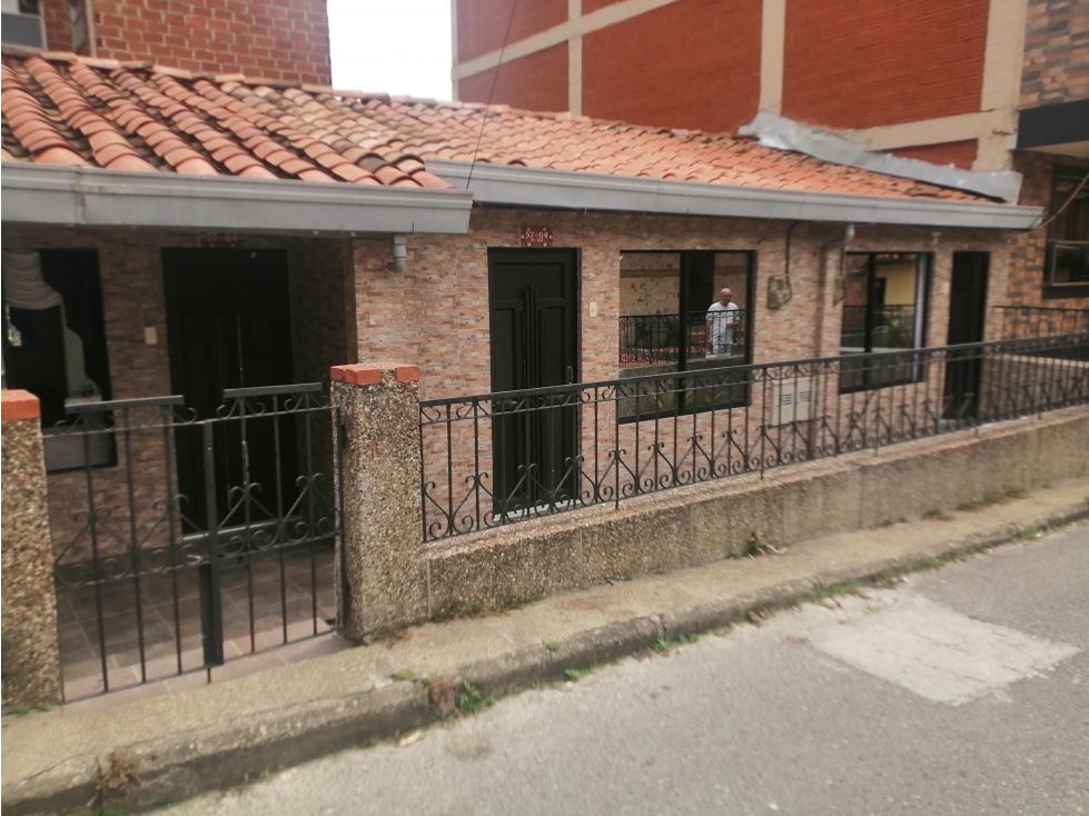 VENTA CASA EN SANTA ANA- BELLO