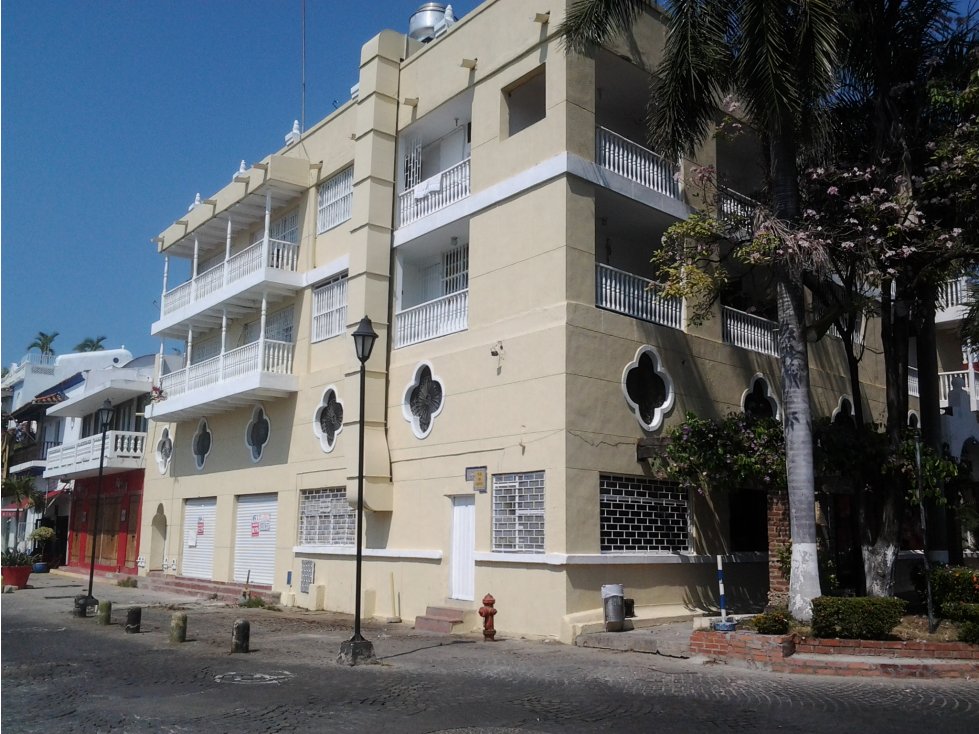 Edificio Contemporáneo en Getsemani