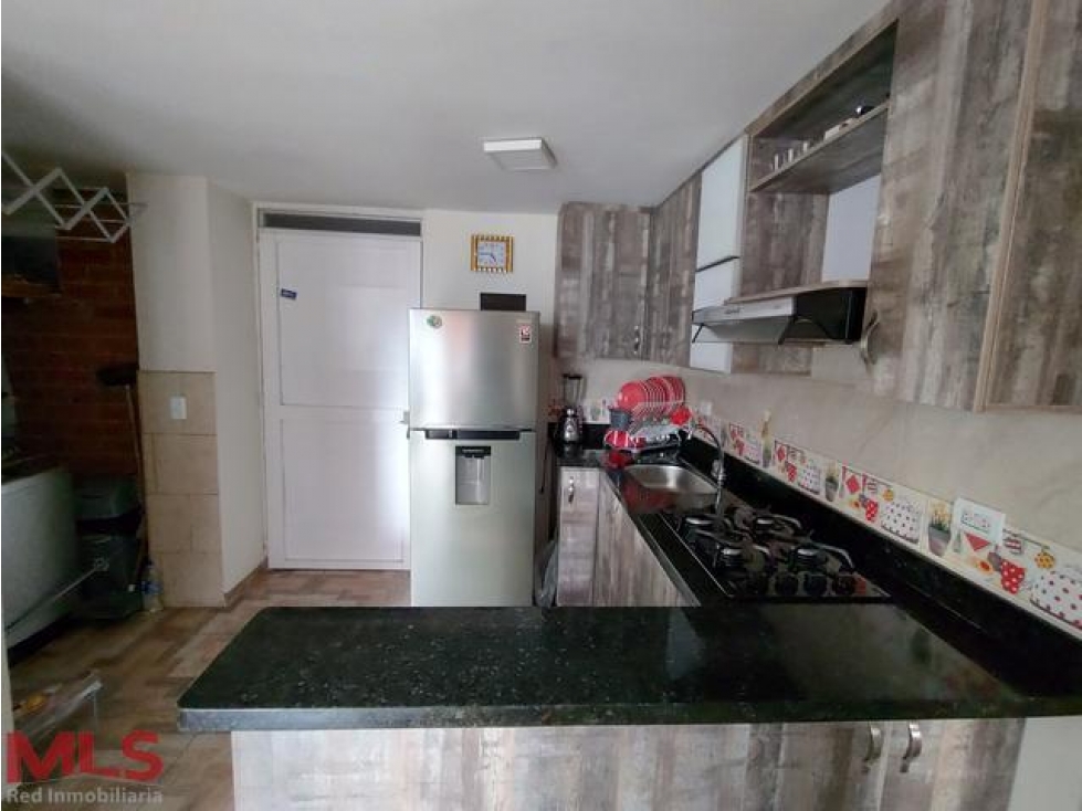 Acogedor apartamento en zona de alto desarrollo(MLS#238385)