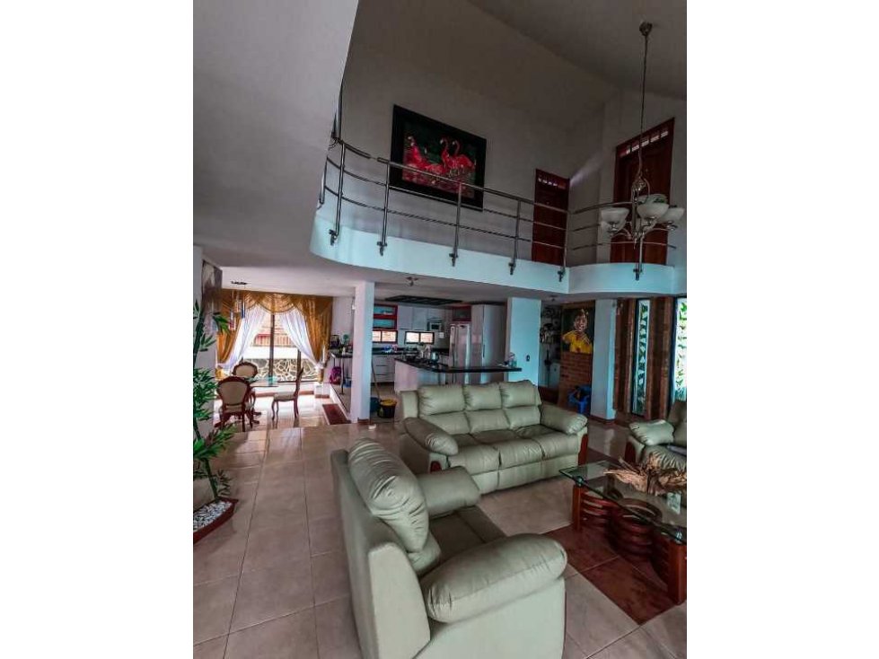 Venta de Espectacular Casa en Dosquebradas