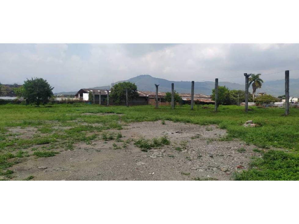 Alquilo lote en el norte de cali barrio el porvenir área 9.500 m²