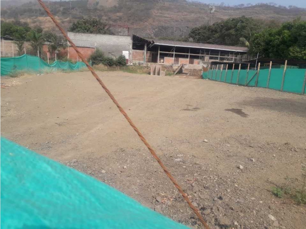 Vendo  lote en yumbo arroyohondo con todos los servicios