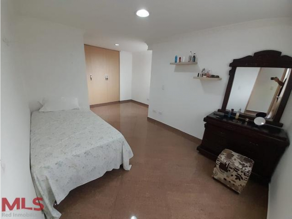 APARTAMENTO A LA VENTA!!(MLS#236837)