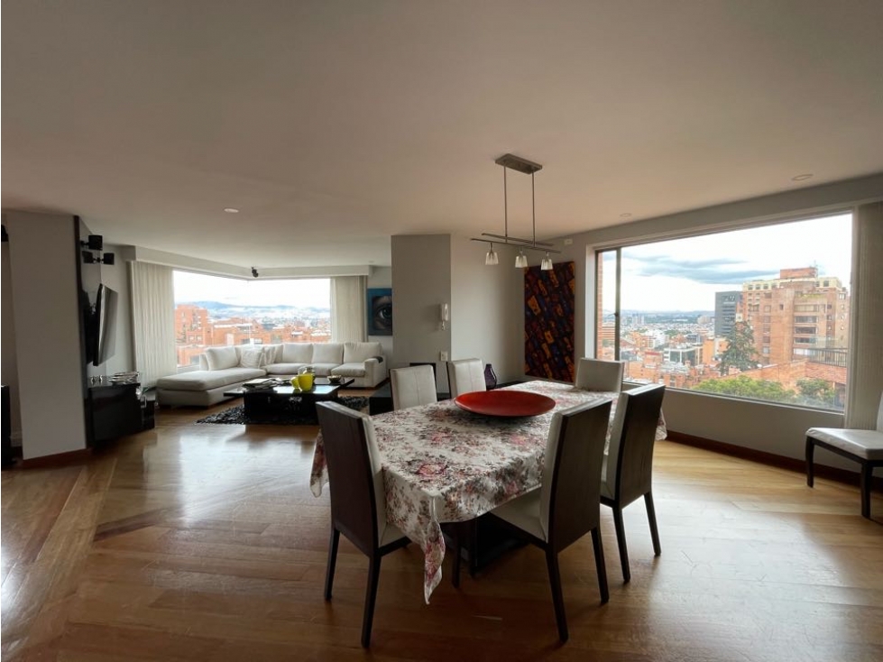 Apartamento con vista espectacular y balcones