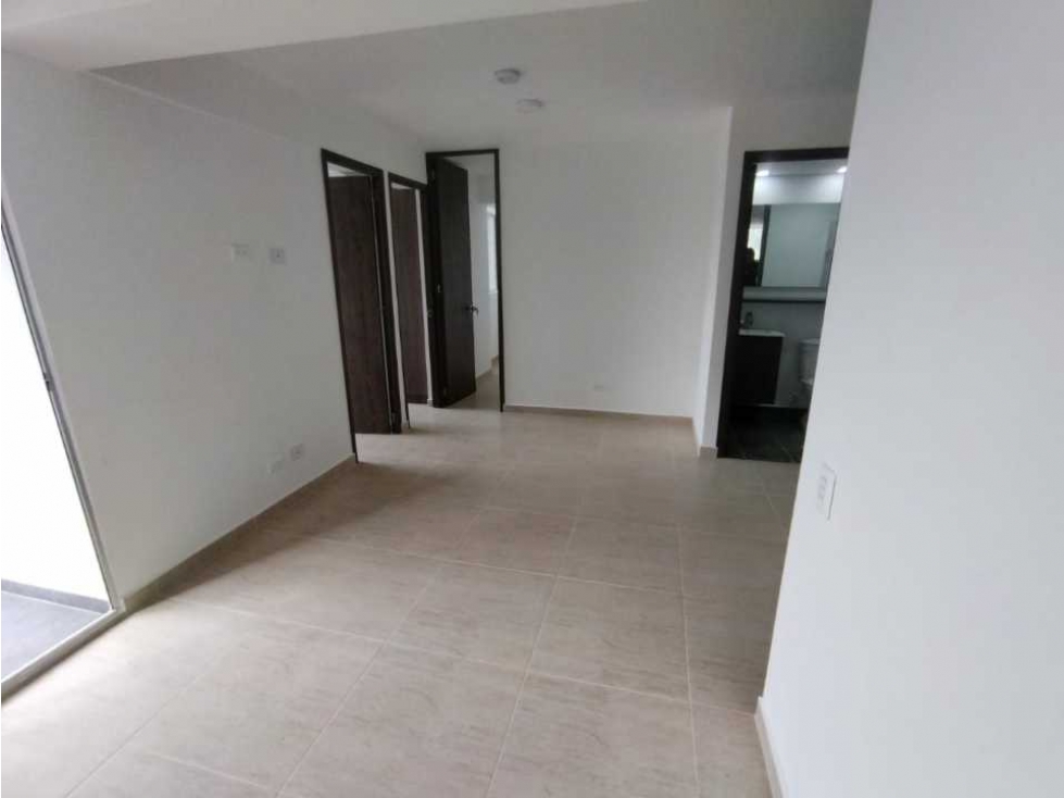 Apartamento en Arriendo cerca a la estación madera.