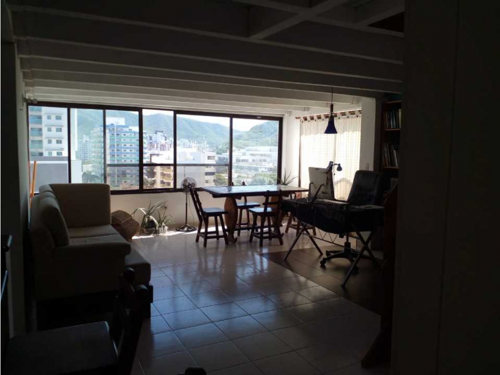 Apartamento en el Rodadero a 2 cuadras de la playa 030