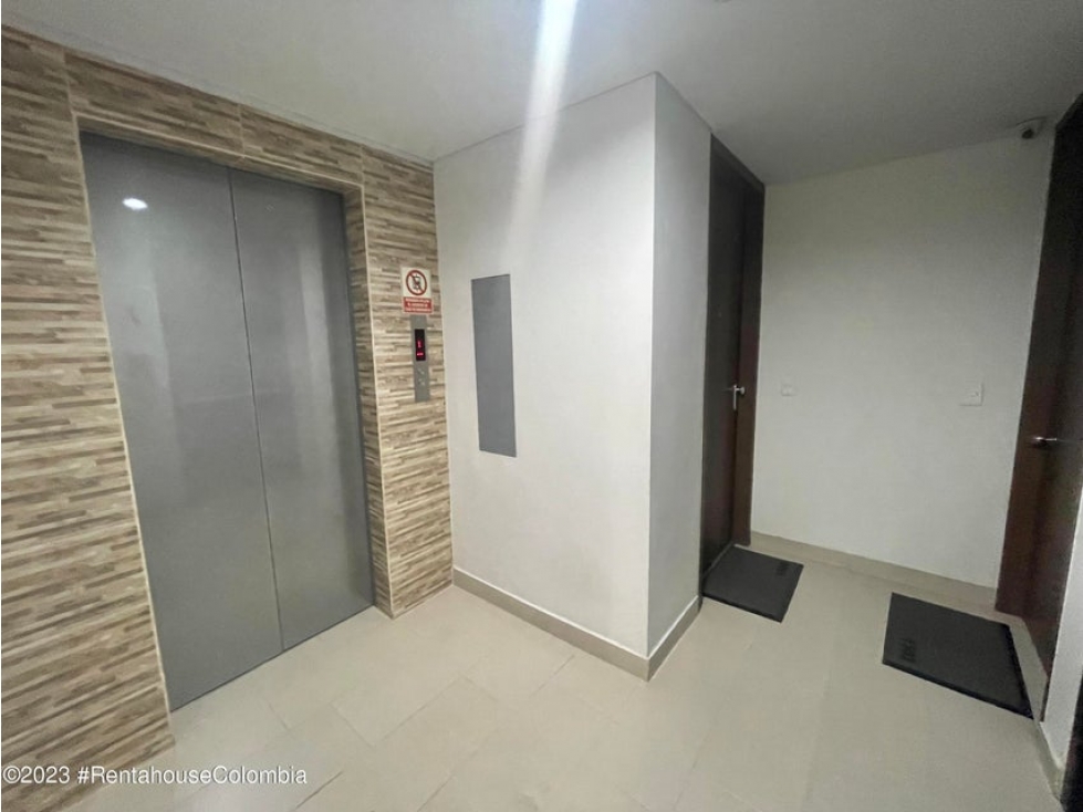 Apartamento en  Hayuelos(Bogota) RAH CO: 24-958