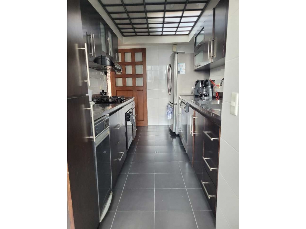 APARTAMENTO EN LOS PARRA, VISTA HERMOSA, EXCELENTE UBICACIÓN.