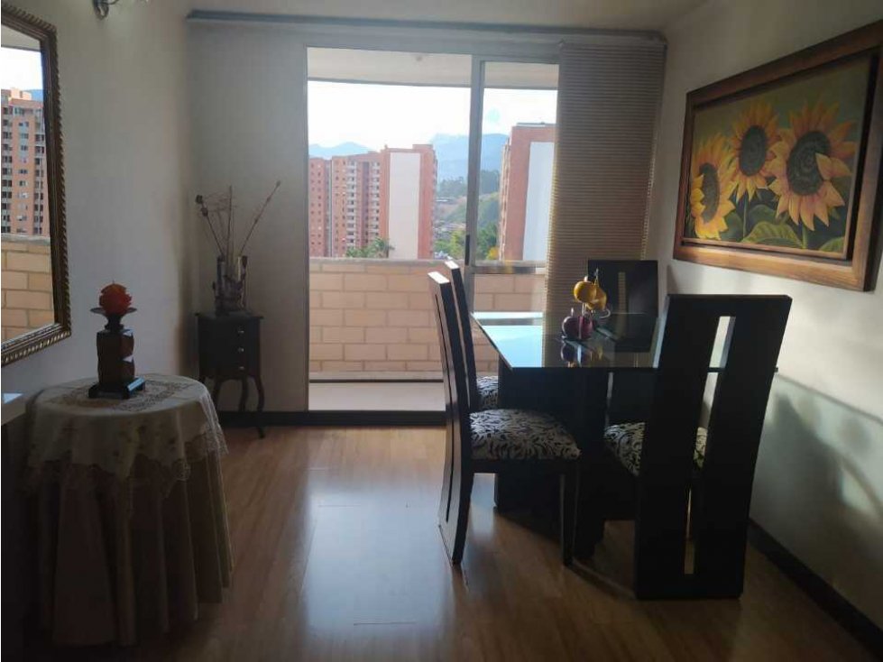 Apartamento en venta en Loma de los Bernal