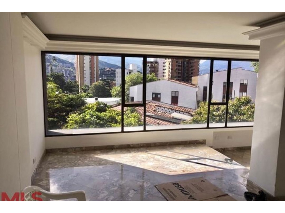 Apartamento en venta en Santa Maria de los Angeles, Medellín