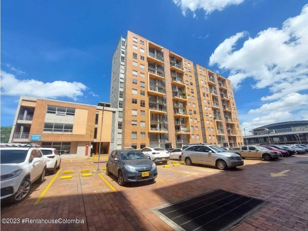 Apartamento en  Villa Alsacia RAH CO: 24-418