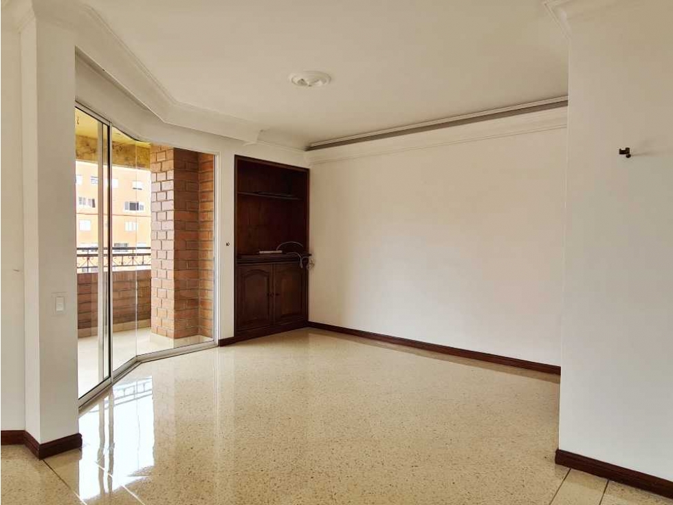 APARTAMENTO PARA LA VENTA LAURELES MED3LLIN