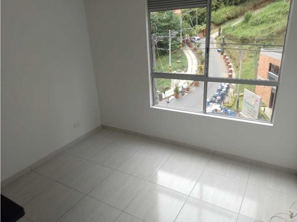 APARTAMENTO EN VENTA EN BUENOS AIRES MEDELLIN, PISO 6