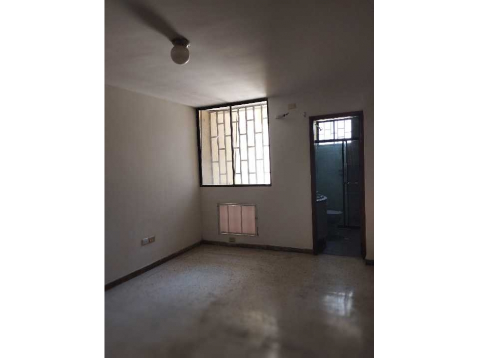 ARRIENDO APTO VILLACONTRY 158 MTS PRIMER  PISO,3 ALCOBAS Con BAÑOS, CO