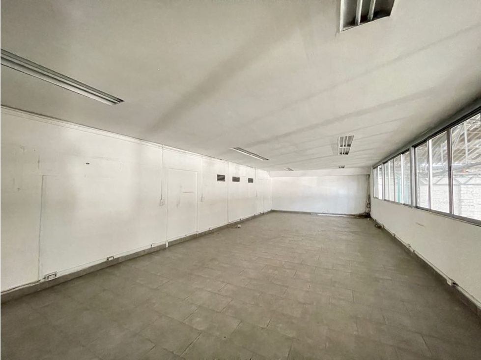 ARRIENDO BODEGA EN MEDELLÍN