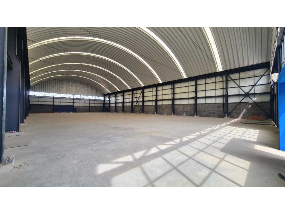 Arriendo Bodega en siberia - Cota, parque industrial.