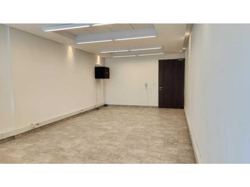 ARRIENDO OFICINA 51M2 EDIFICIO PACIFIC