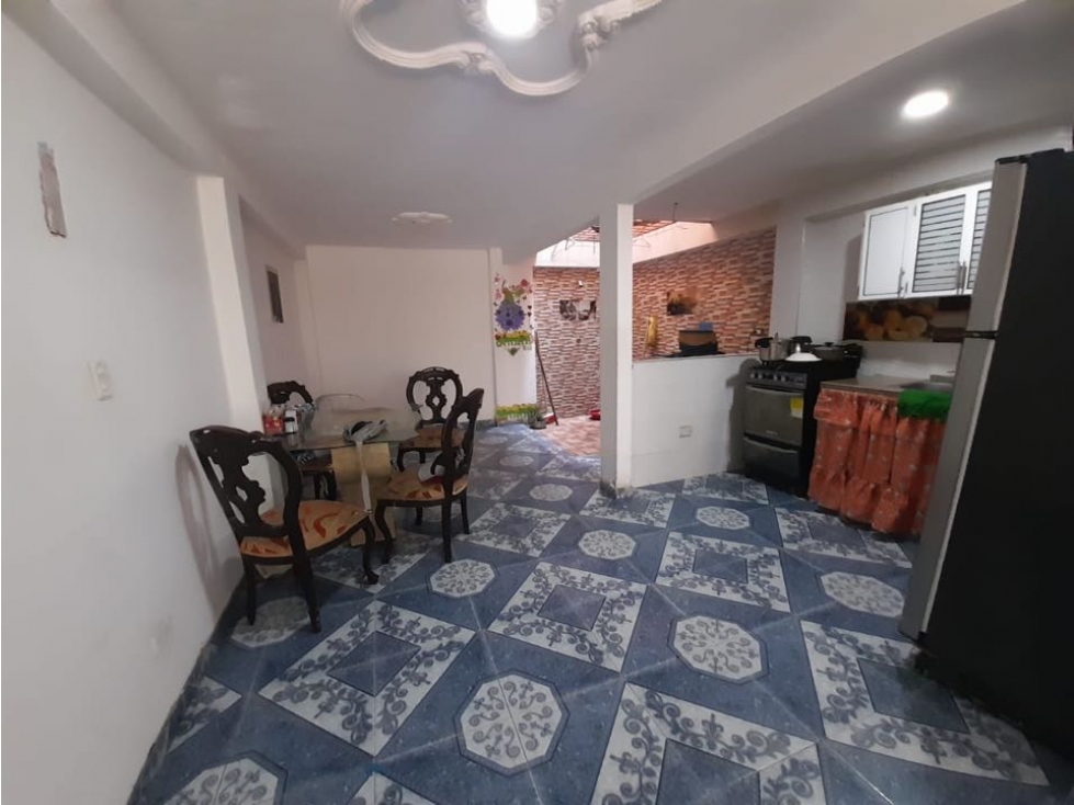 Barrio La Italia - Casa bifamiliar con terraza en venta Palmira Valle