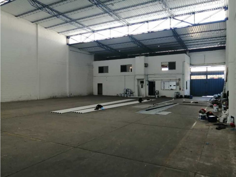 BODEGA EN VENTA ARRIENDOEN CIRCUNVALAR BARRANQUILLA