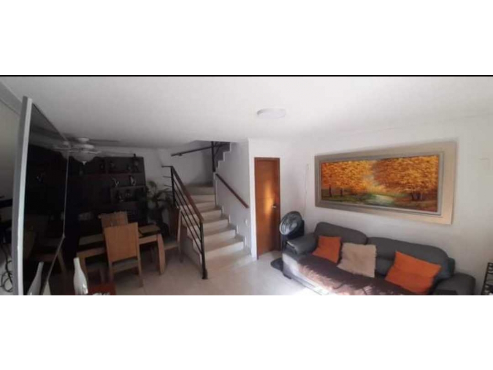 CASA DUPLEX EN VENTA - BELLAVISTA