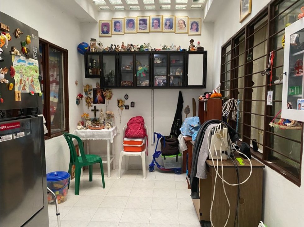 CASA EN VENTA  AL ORIENTE DE CALI BARRIO ULPIANO LLOREDA