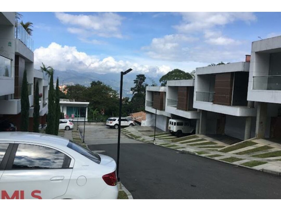 Casa en venta en El Esmeraldal, Envigado